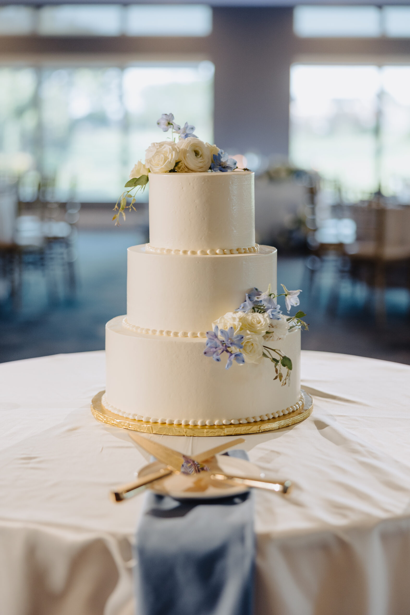 Wedding florist cake Oakbrook