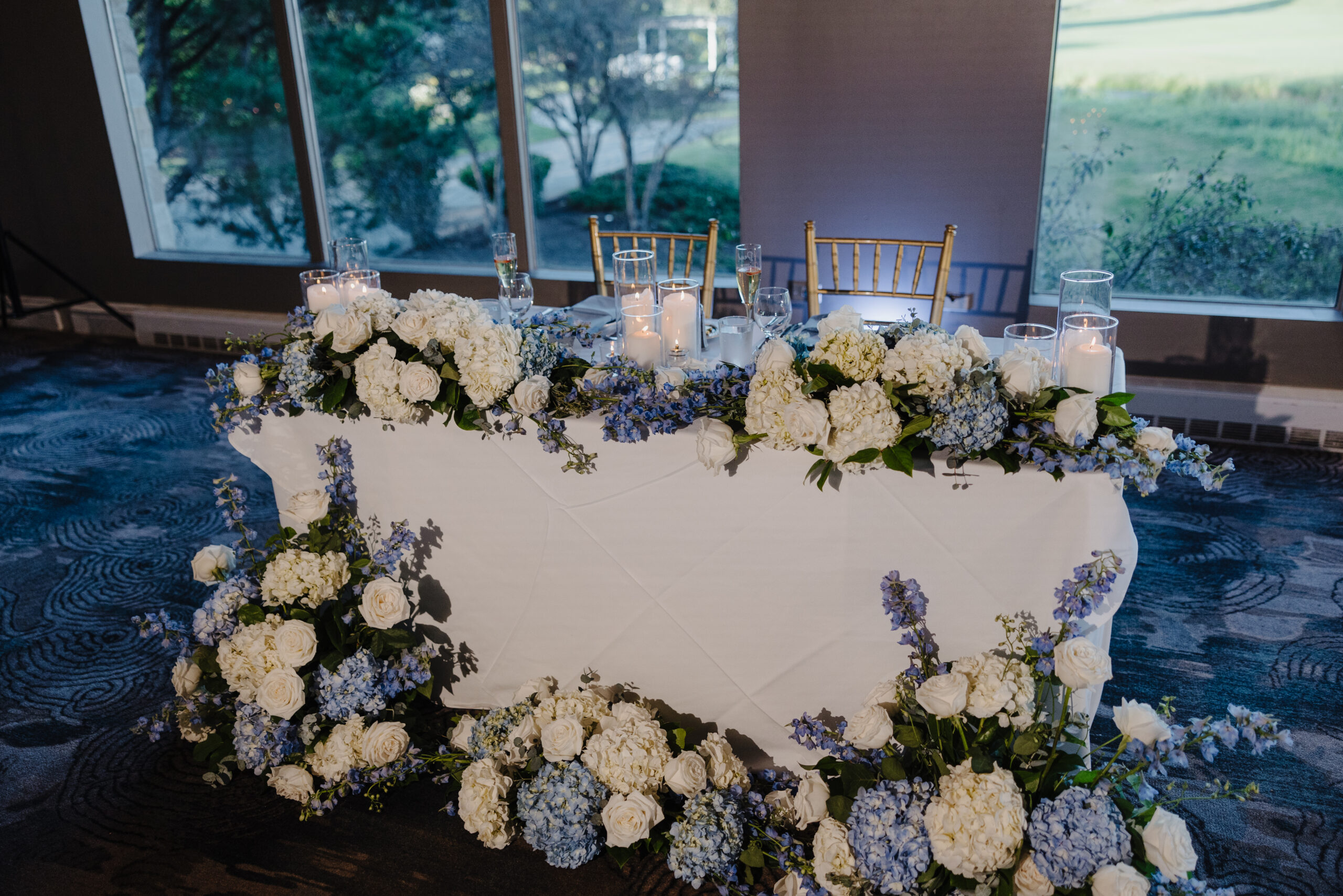 Modern wedding florals Medinah
